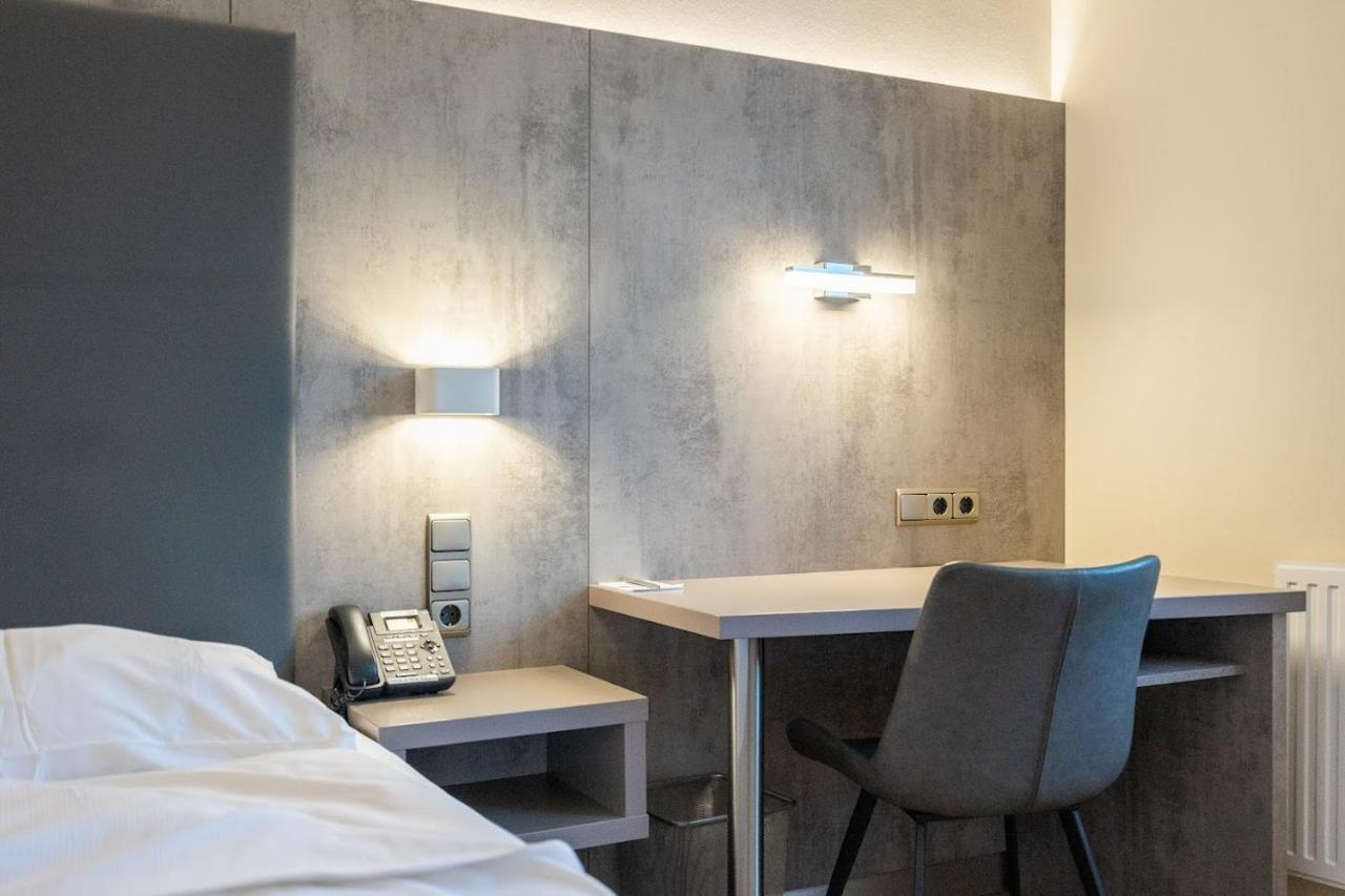 Das Reinisch Just Rooms Schwechat Εξωτερικό φωτογραφία