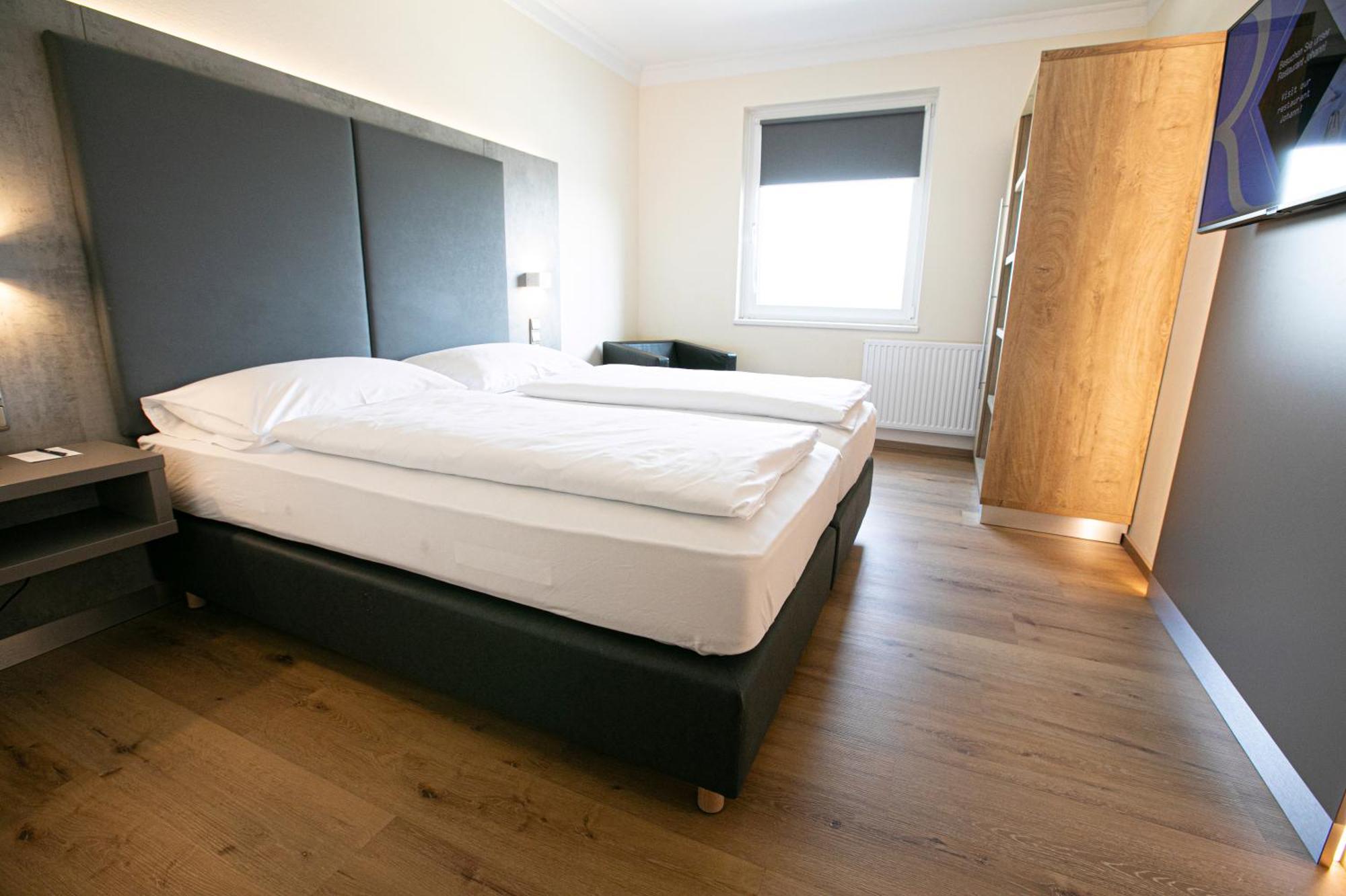 Das Reinisch Just Rooms Schwechat Εξωτερικό φωτογραφία