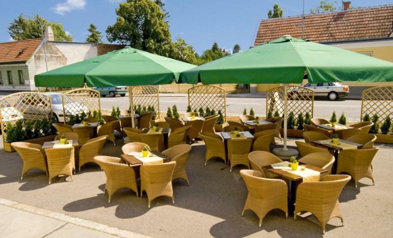 Das Reinisch Just Rooms Schwechat Εξωτερικό φωτογραφία